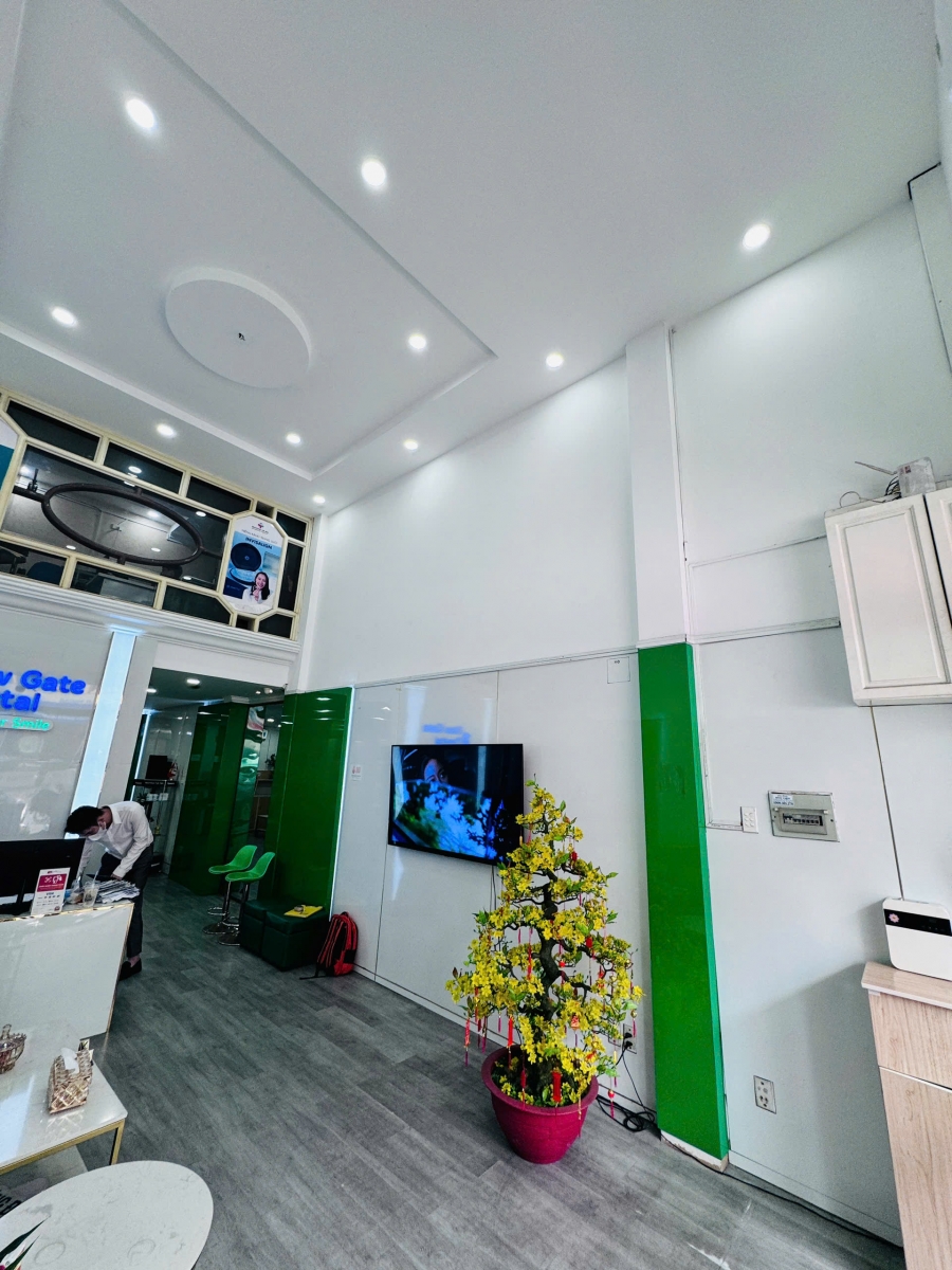 Hiện trạng trước khi thiết kế tiệm vàng Minh Quang, Tân Phú